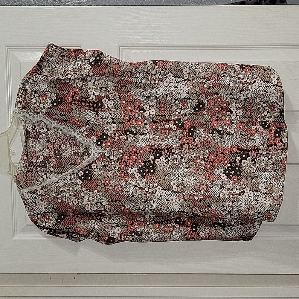 Short sleeve top